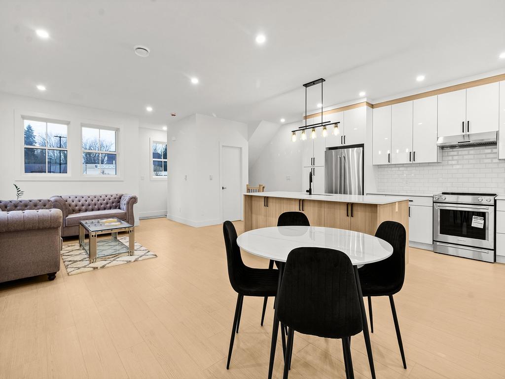 Listing Image for R3102028