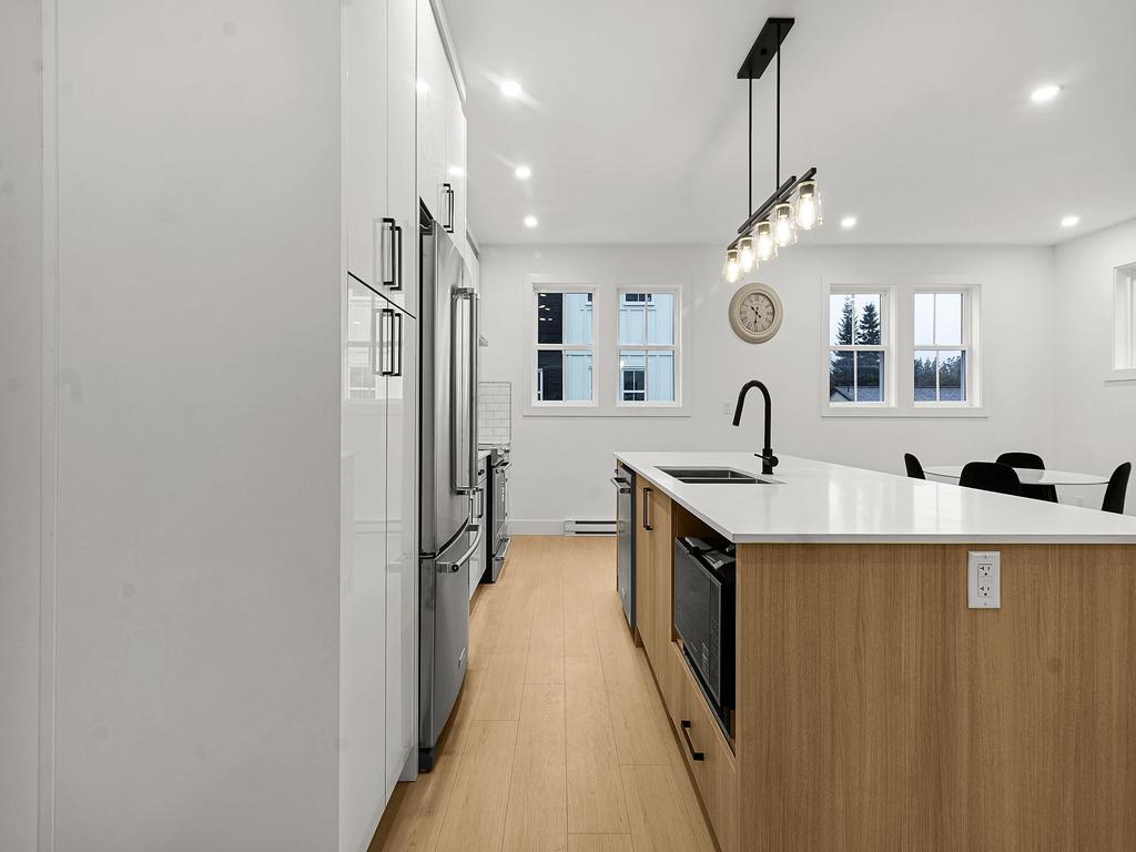 Listing Image for R3102028