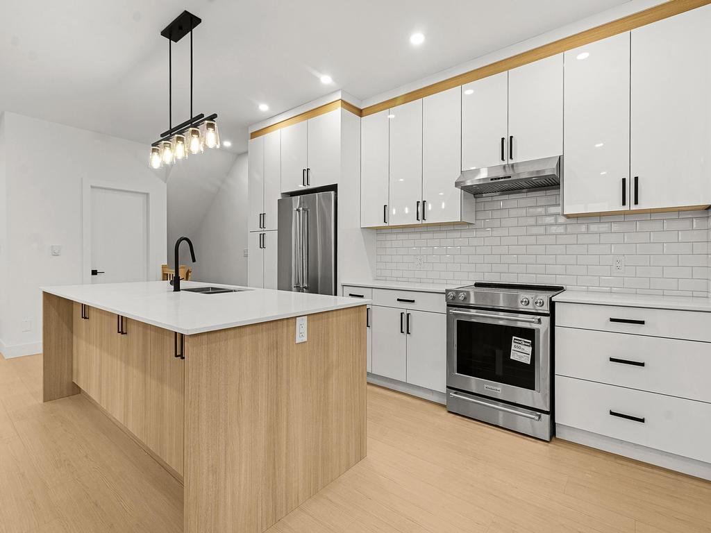 Listing Image for R3102028