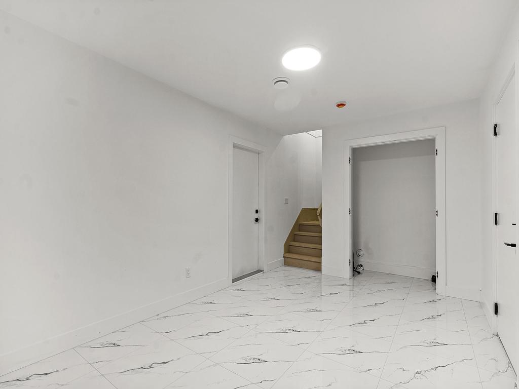 Listing Image for R3102028