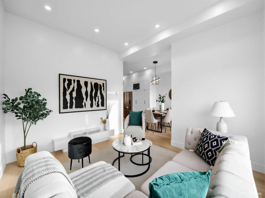 Listing Image for R3102035