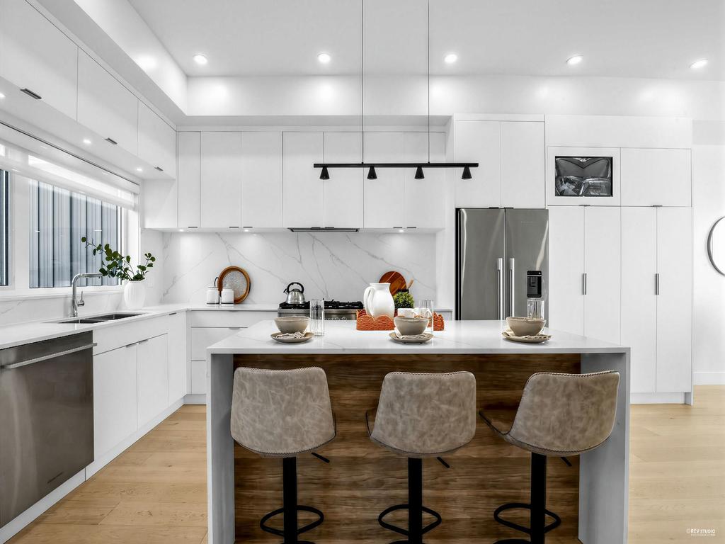 Listing Image for R3102035