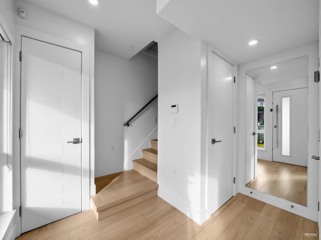 Listing Image for R3102035