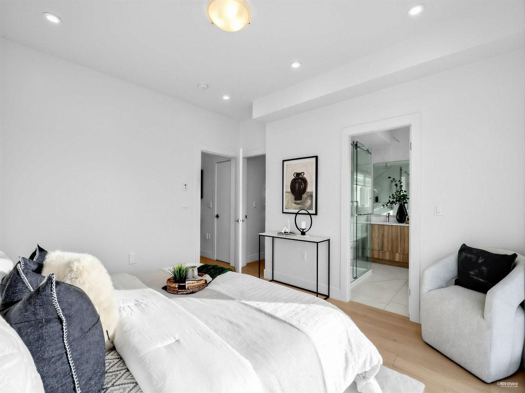 Listing Image for R3102035