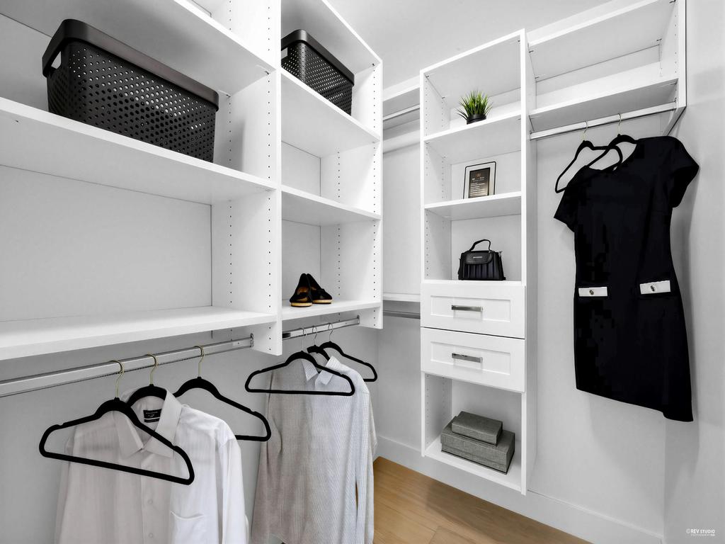 Listing Image for R3102035