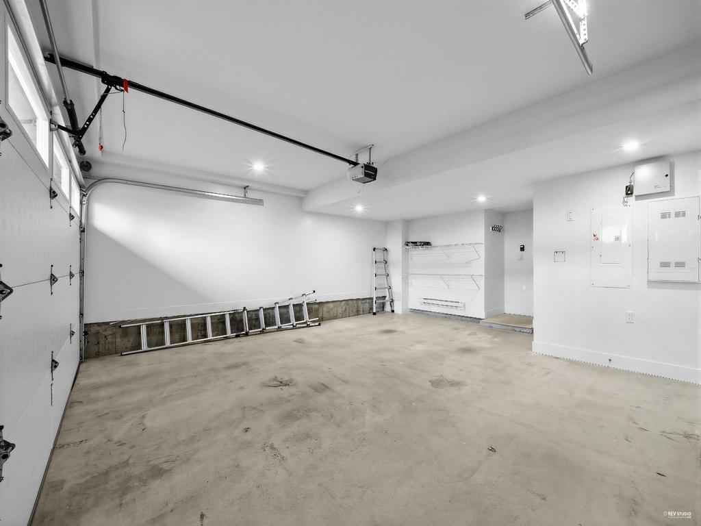 Listing Image for R3102035