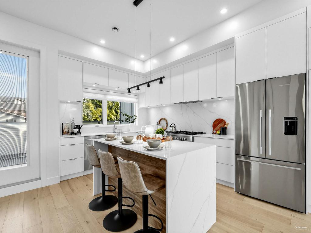 Listing Image for R3102035