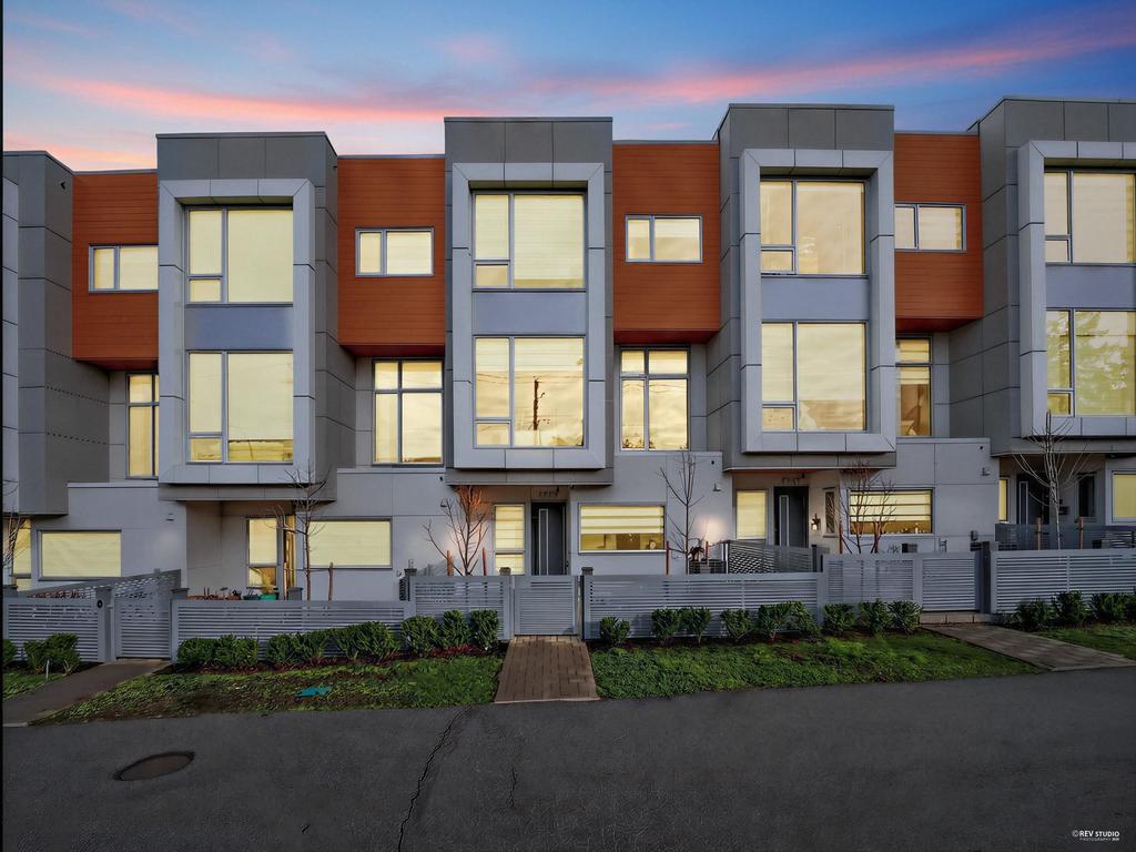 Listing Image for R3102035