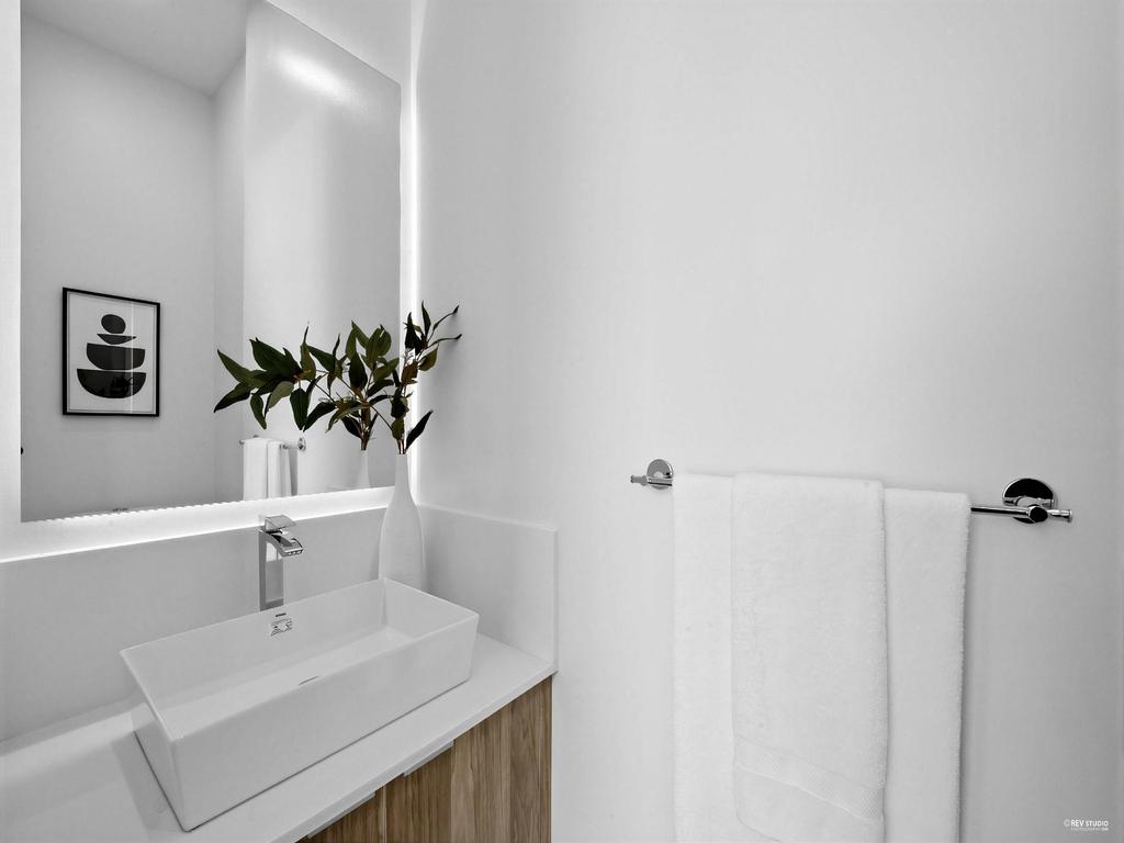 Listing Image for R3102035