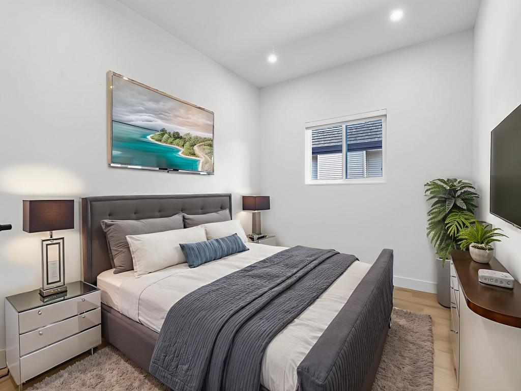 Listing Image for R3102036