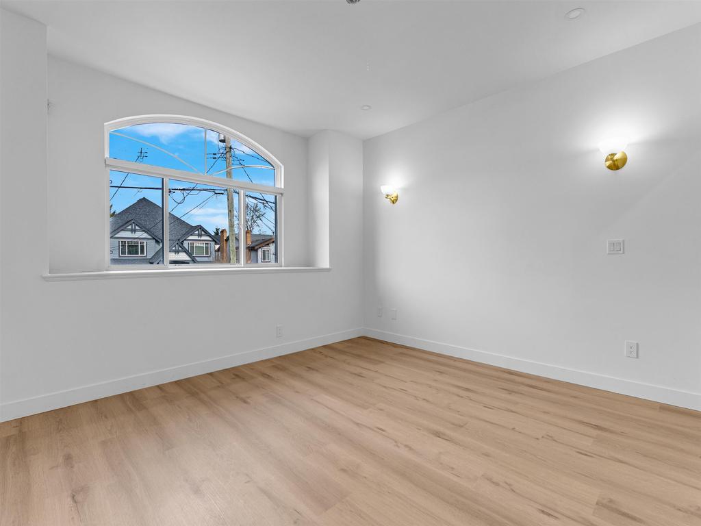 Listing Image for R3102036