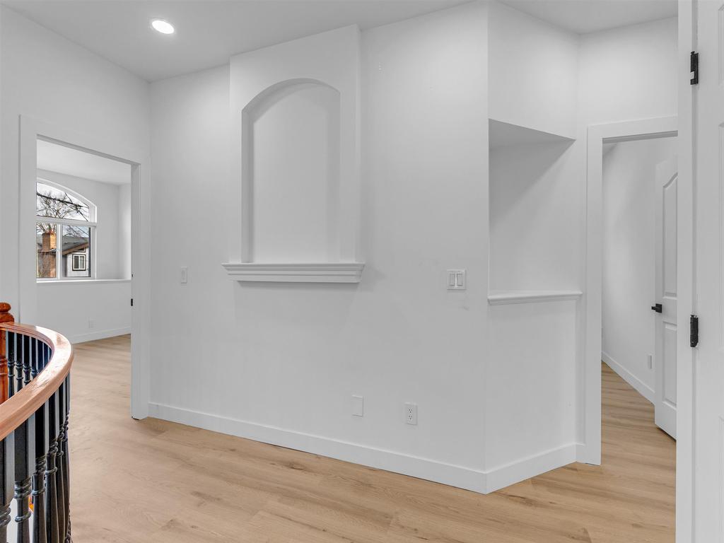 Listing Image for R3102036