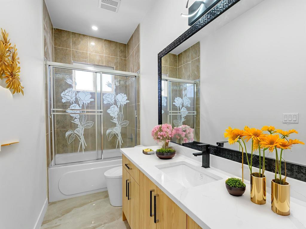 Listing Image for R3102036