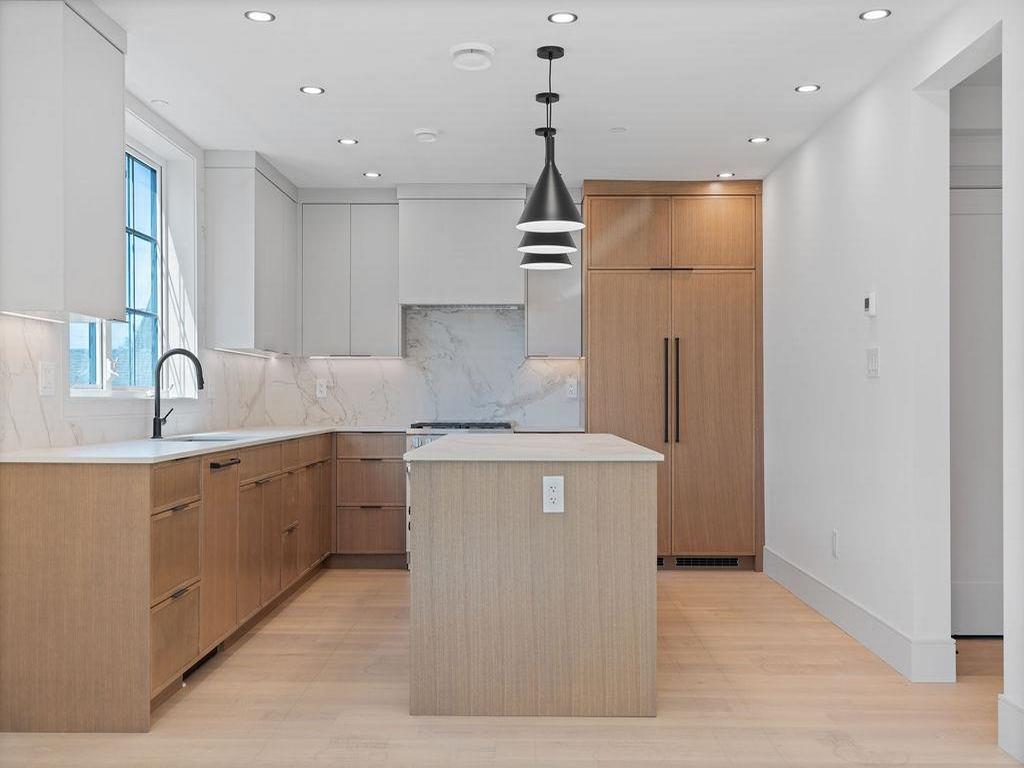 Listing Image for R3102053