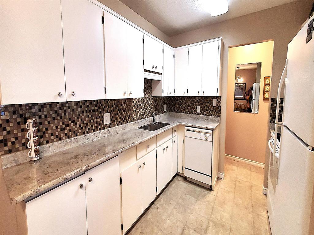 Listing Image for R3102058