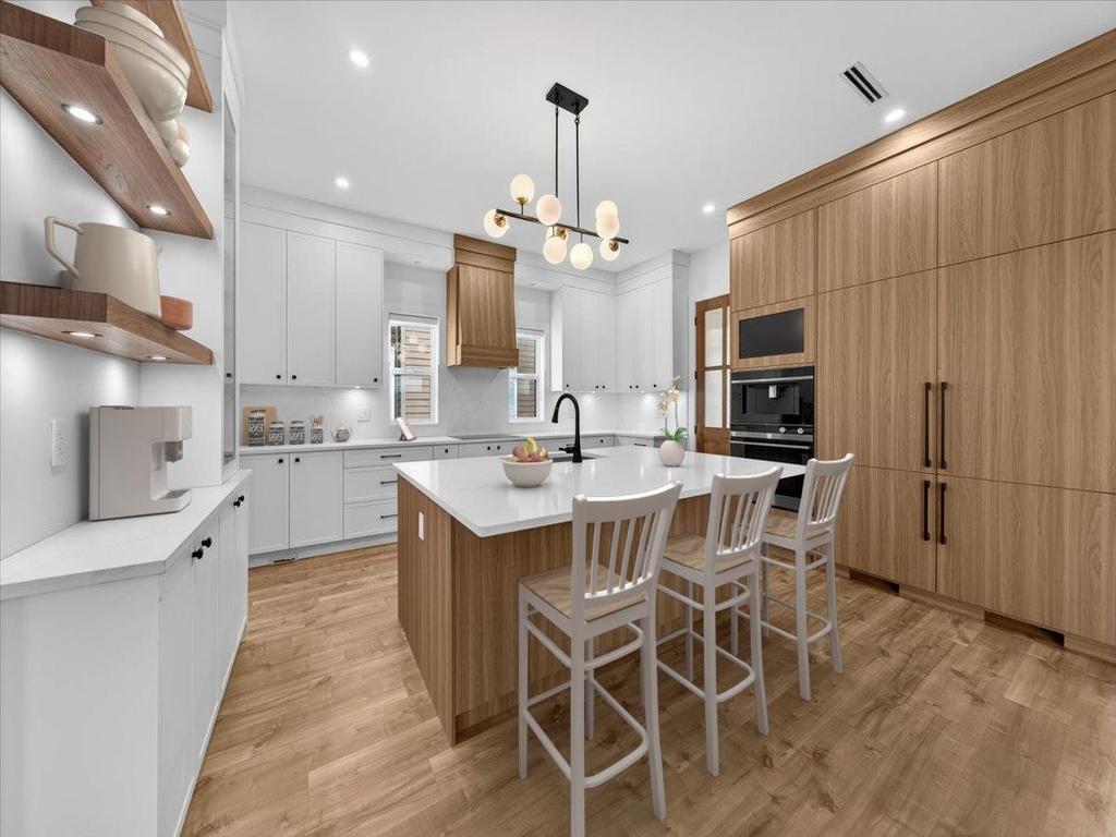 Listing Image for R3102095