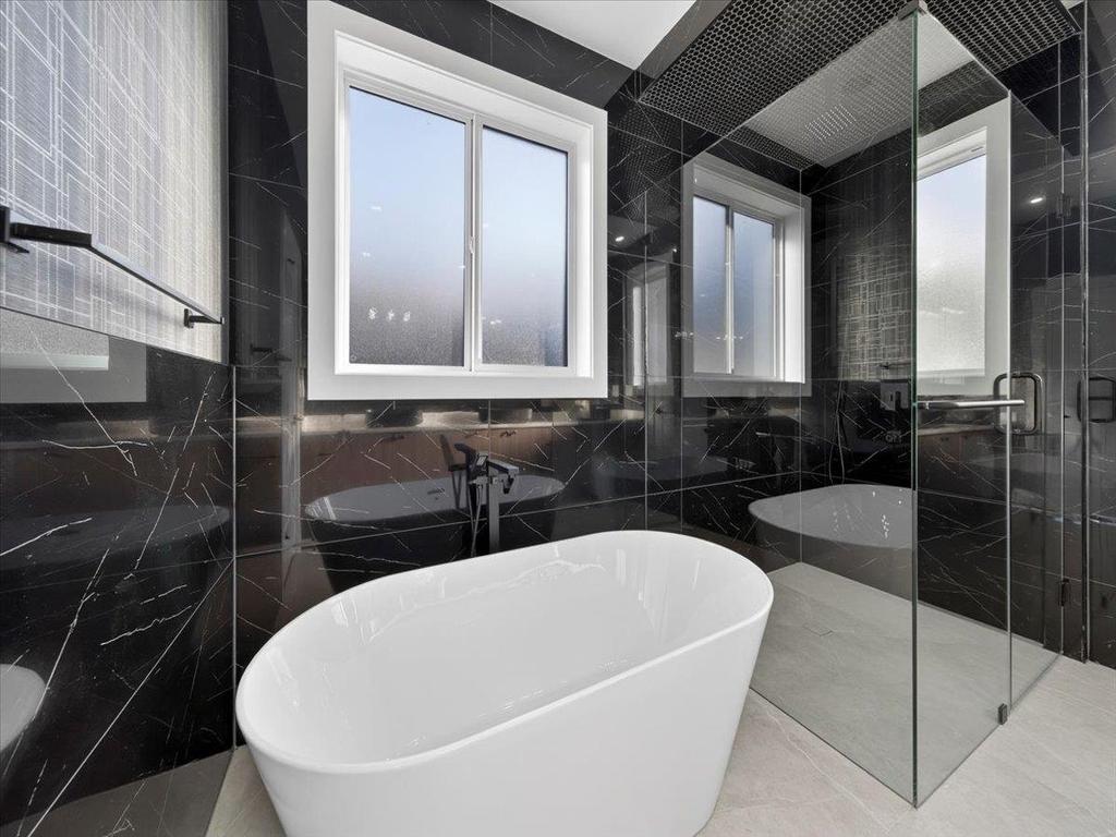 Listing Image for R3102095