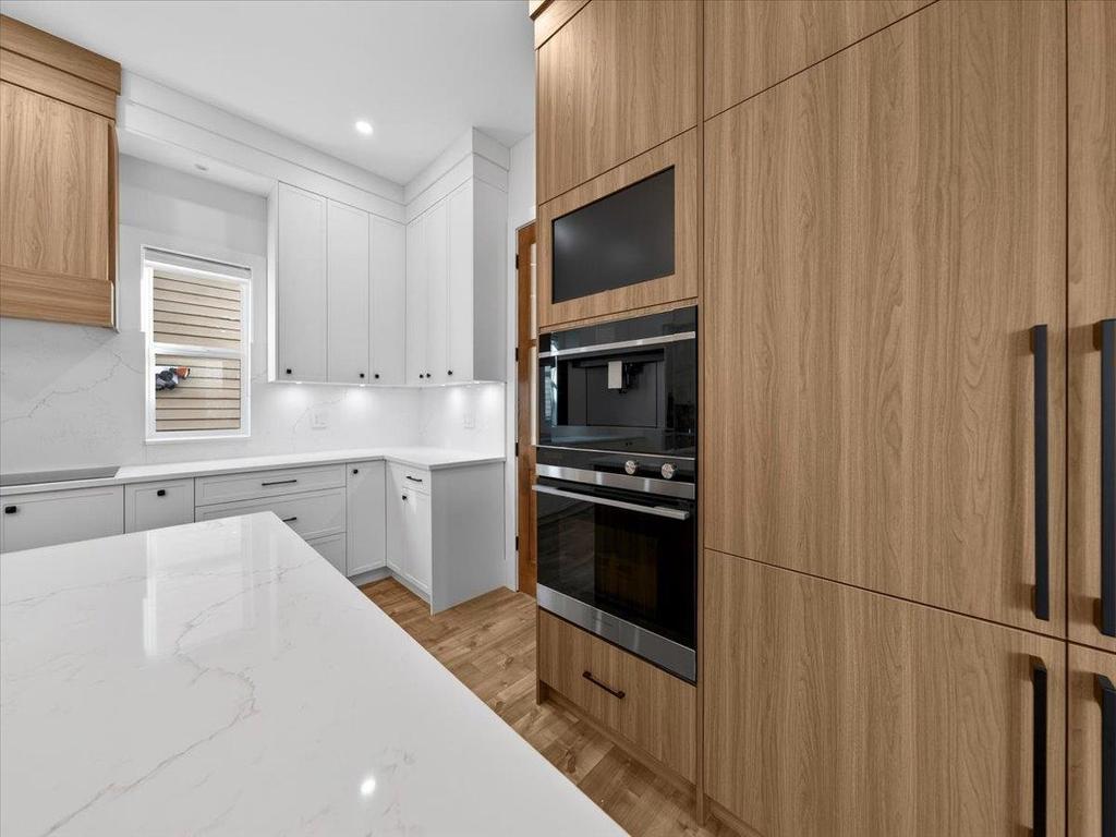 Listing Image for R3102095