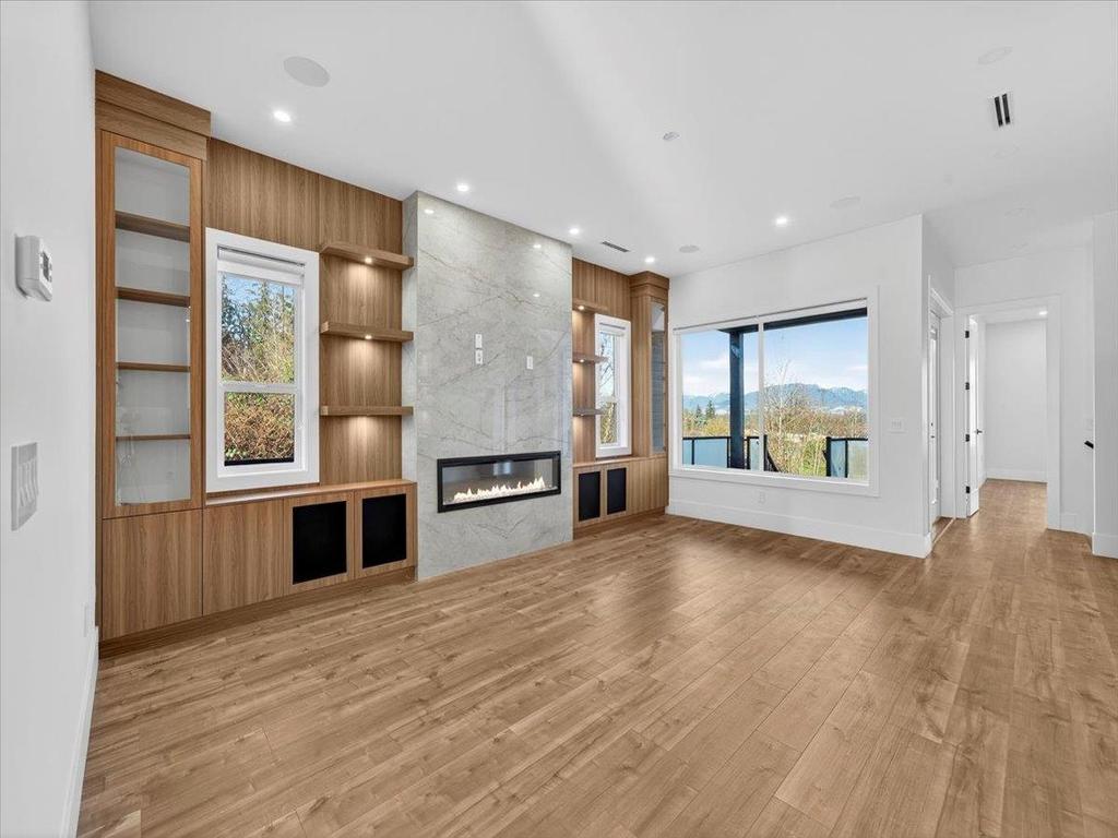 Listing Image for R3102095