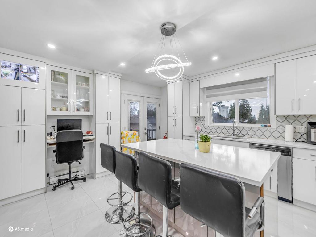 Listing Image for R3102177