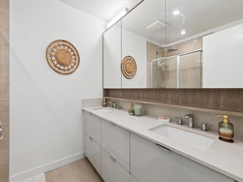 Listing Image for R3102302