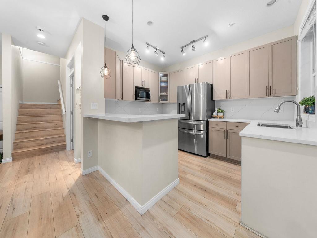 Listing Image for R3102310