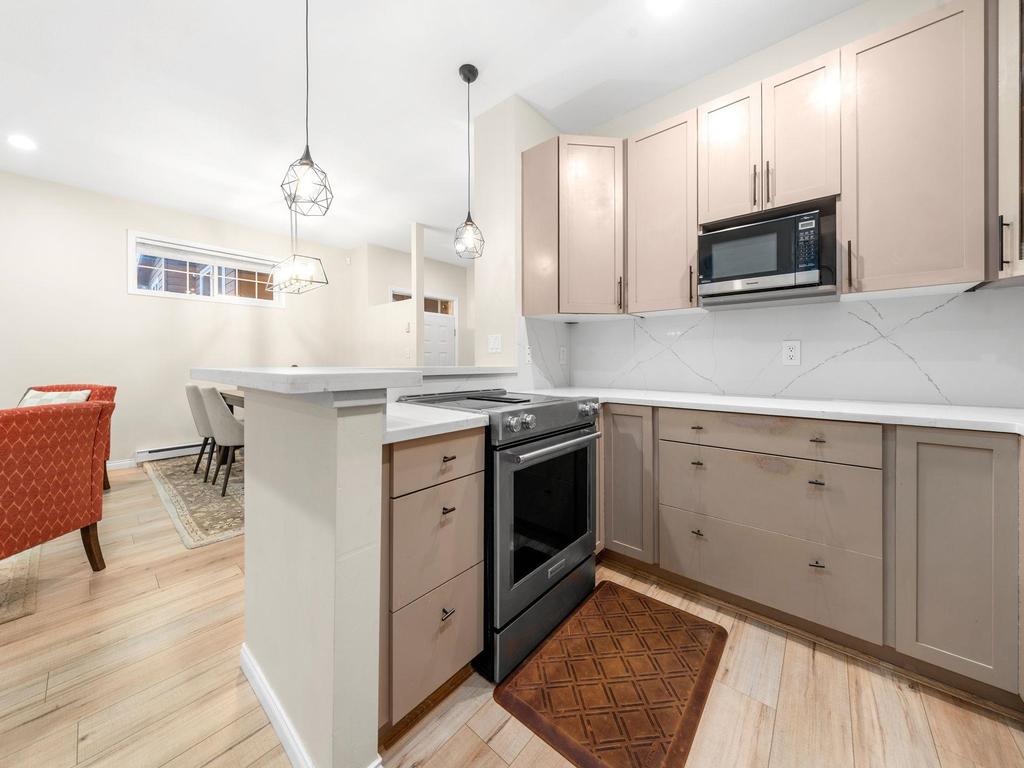 Listing Image for R3102310