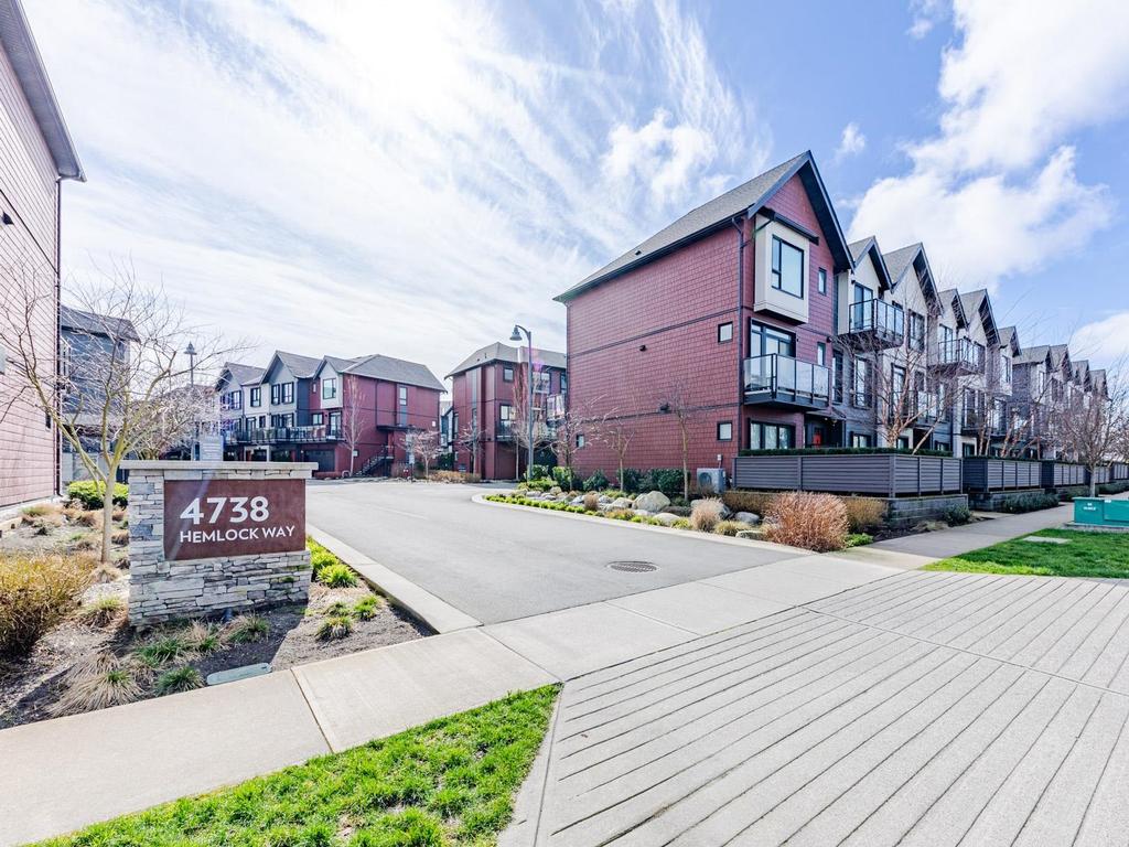 Listing Image for R3102336