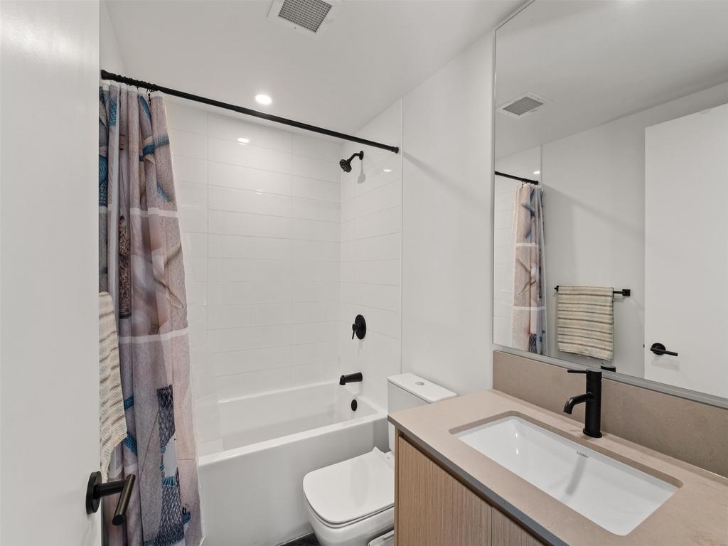 Listing Image for R3102338