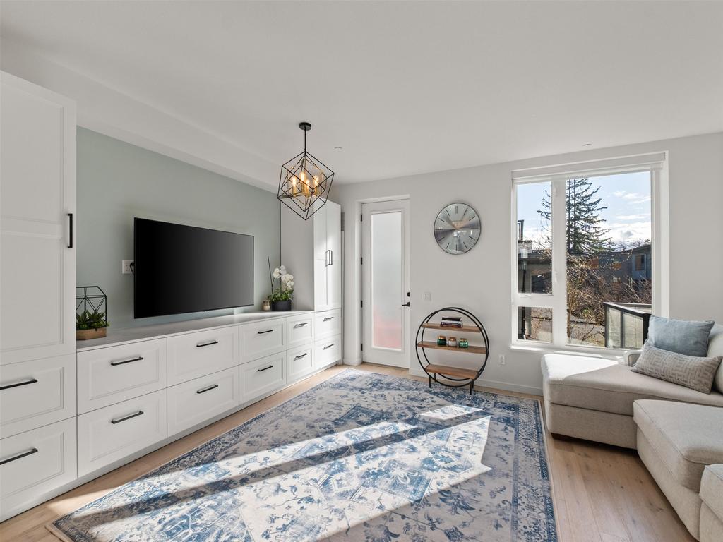 Listing Image for R3102338