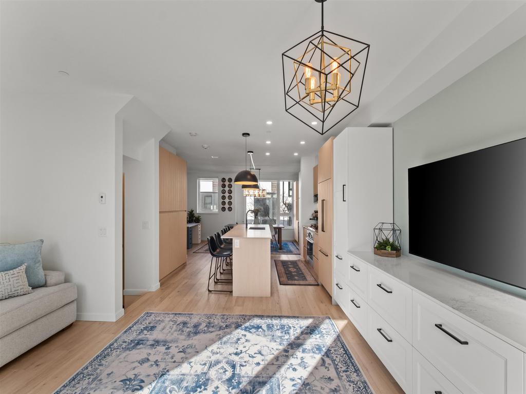 Listing Image for R3102338