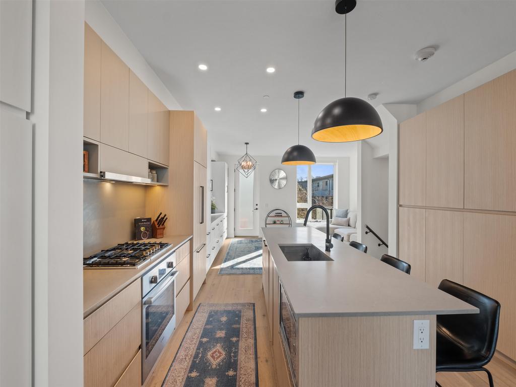 Listing Image for R3102338