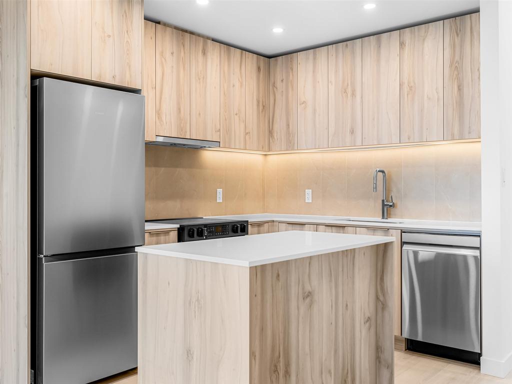 Listing Image for R3102343