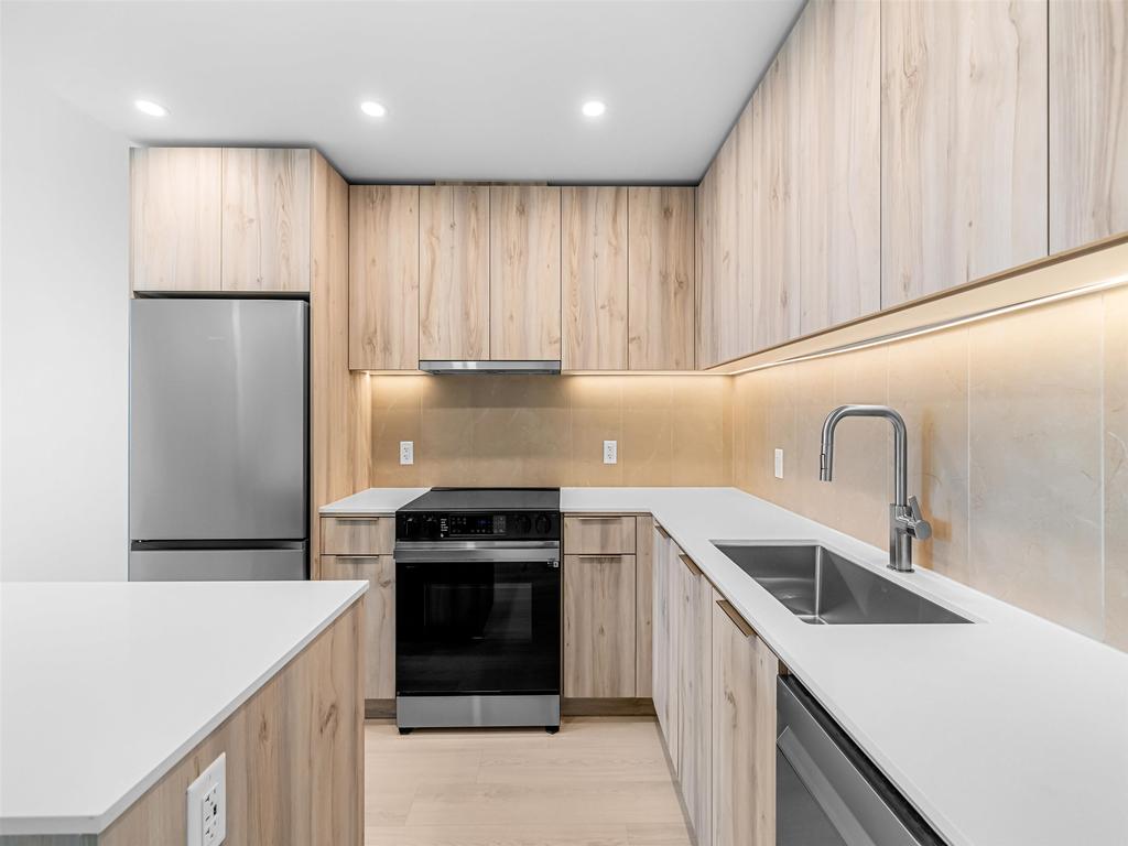 Listing Image for R3102343