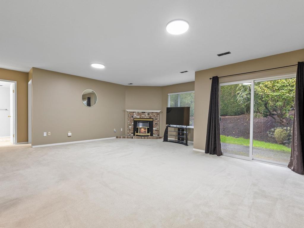 Listing Image for R3102356