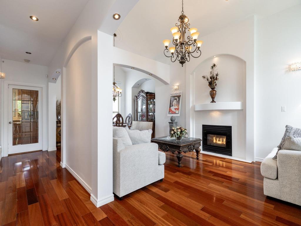 Listing Image for R3102363