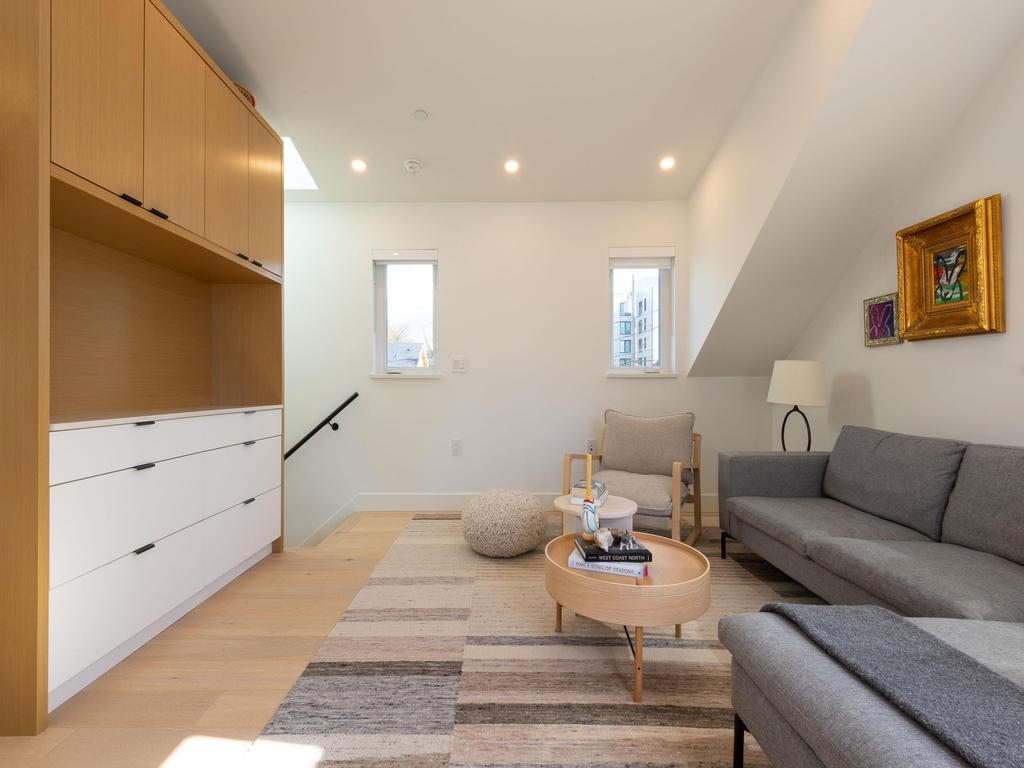 Listing Image for R3102372