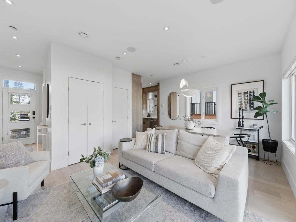 Listing Image for R3102589