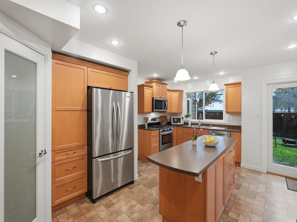 Listing Image for R3102662