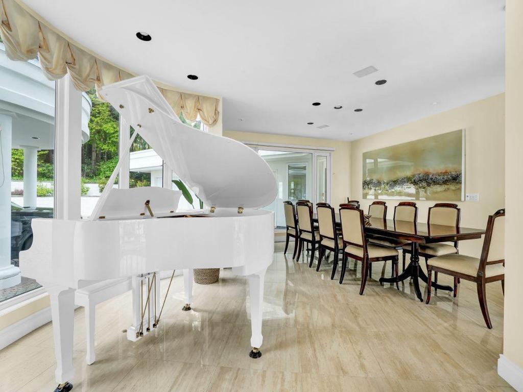 Listing Image for R3102802