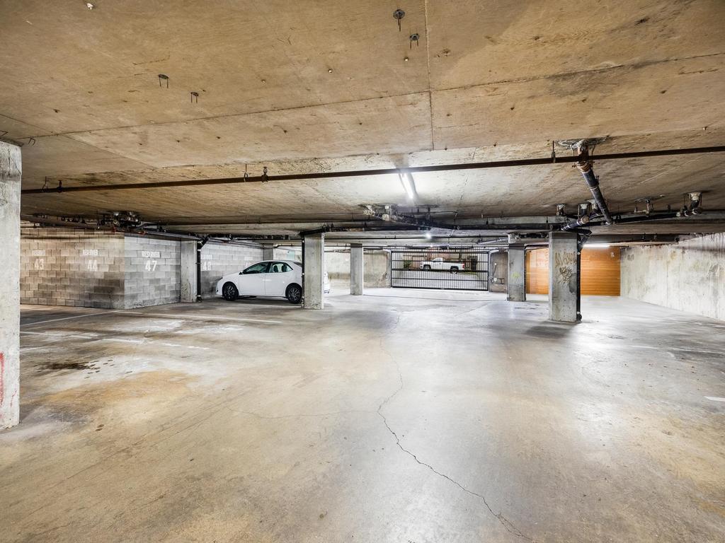 Listing Image for R3102836