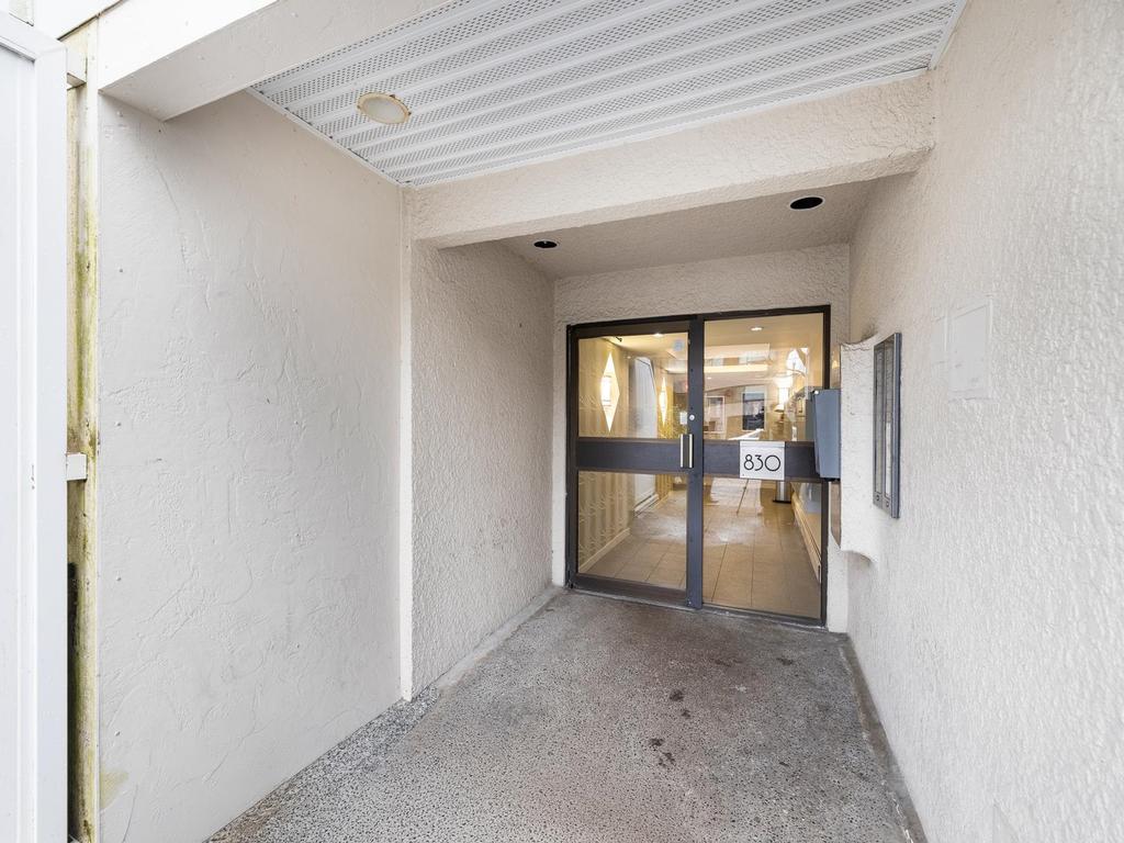 Listing Image for R3102836