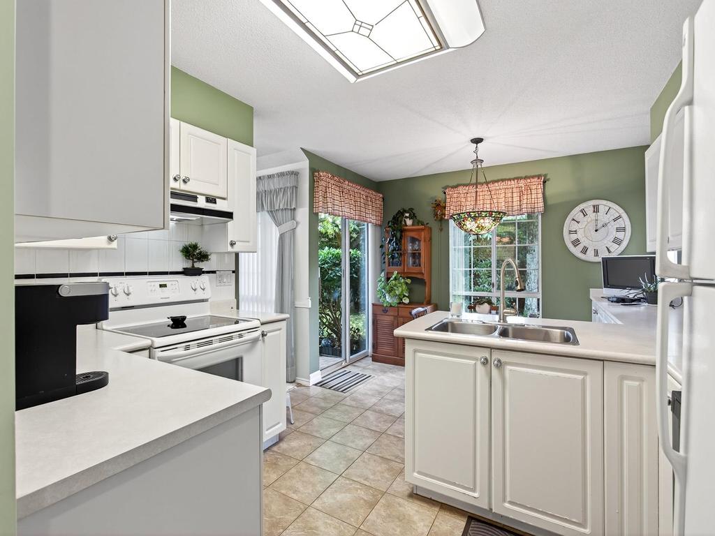 Listing Image for R3102852