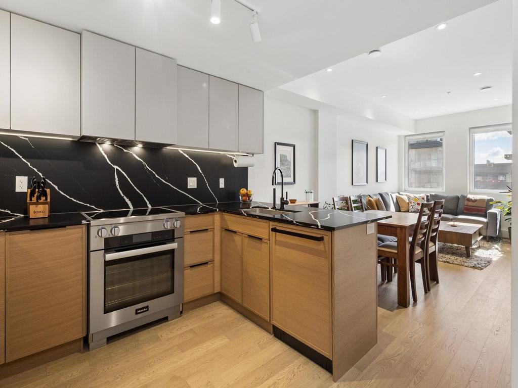 Listing Image for R3102862