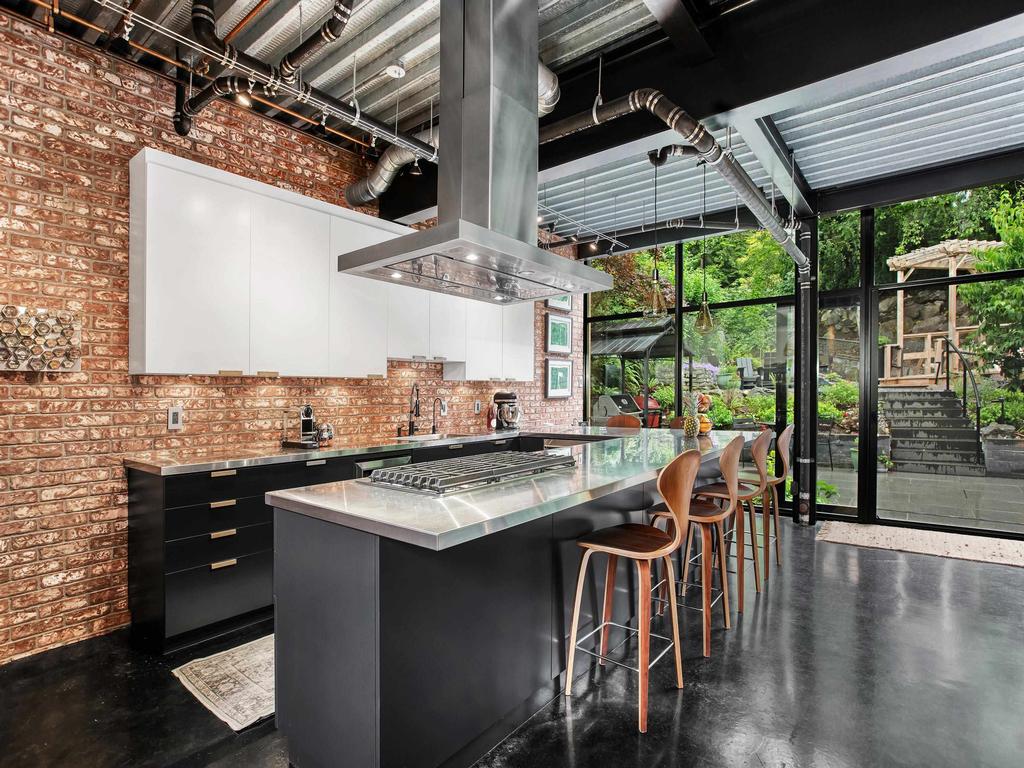 Listing Image for R3102878