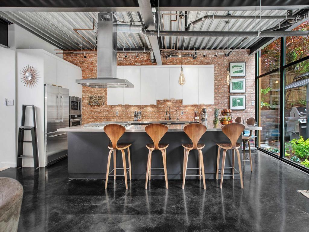 Listing Image for R3102878