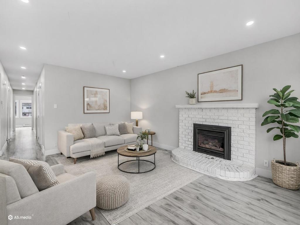 Listing Image for R3102903