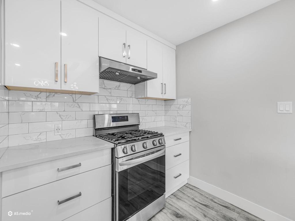 Listing Image for R3102903