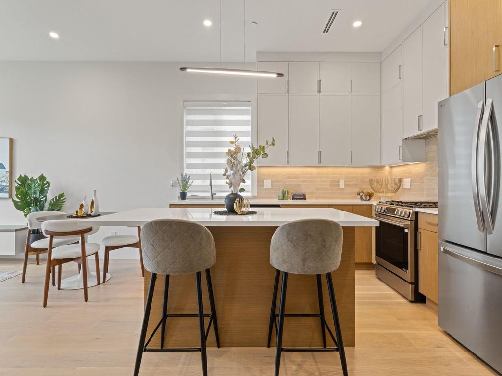 Listing Image for R3102924