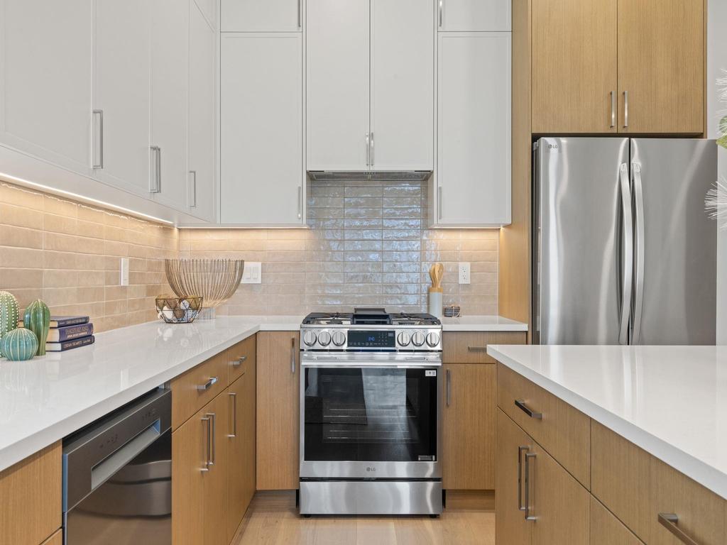 Listing Image for R3102924